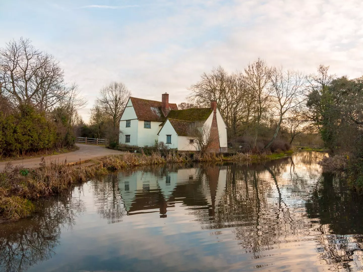 What is luxury self-catering?
